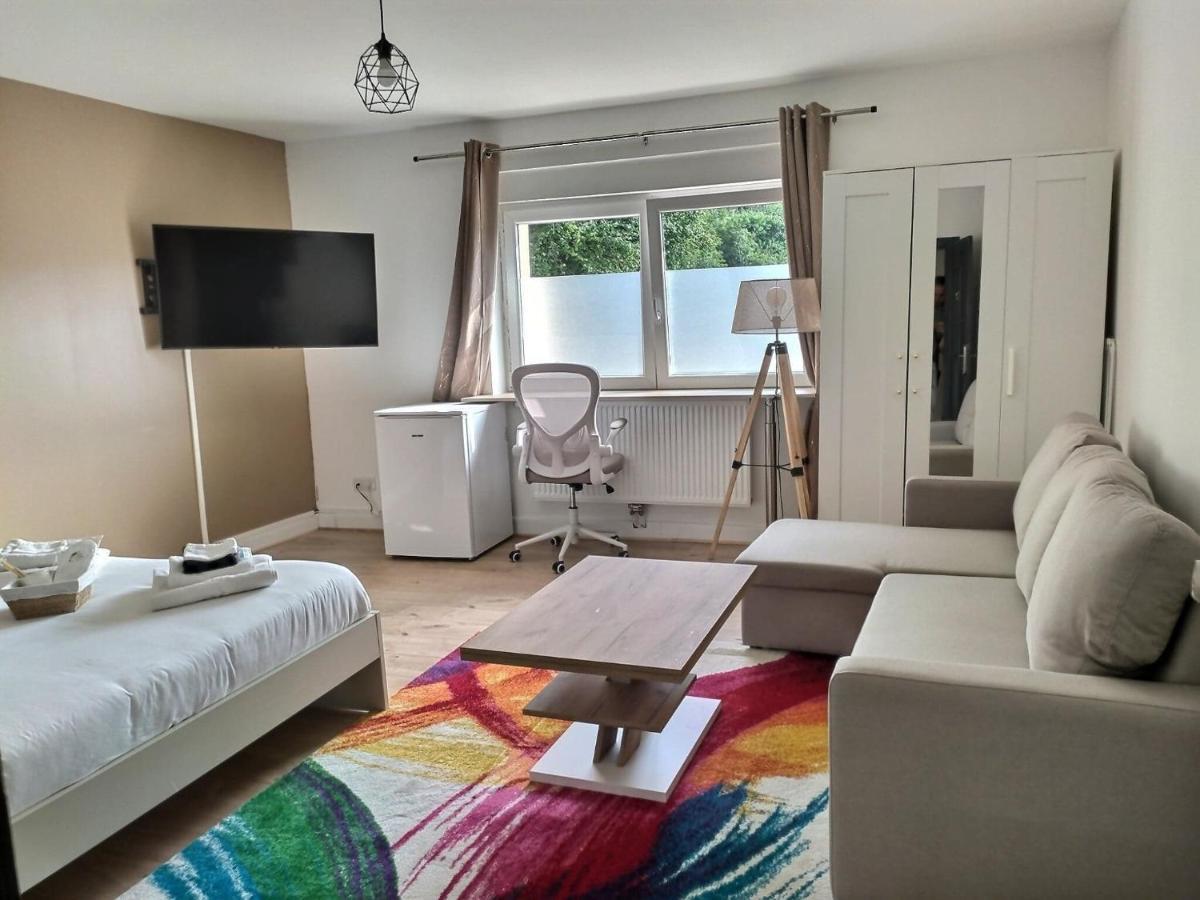 Chambre Privee 23M - Canape Lit - Wifi - Appart 120M 沃伊皮 外观 照片